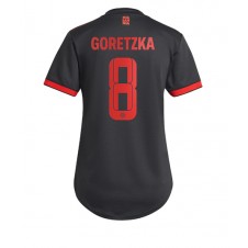 Bayern Munich Leon Goretzka #8 Tredjedrakt Kvinner 2022-23 Kortermet